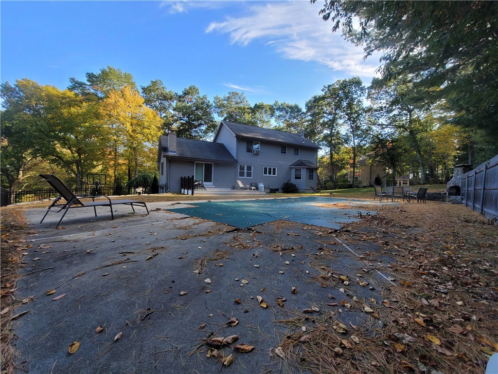 22 Colwell Road Smithfield, RI 02828 - Photo 5 of 35