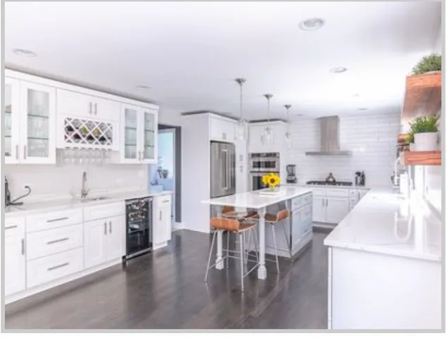 $738,000 | 365 61st Street, Willowbrook, IL 60527