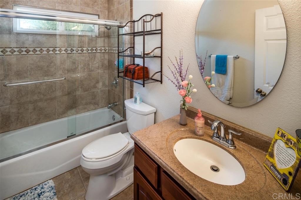24339 Del Amo Road Ramona, CA 92065 - Photo 14 of 25 Gallery Image 14