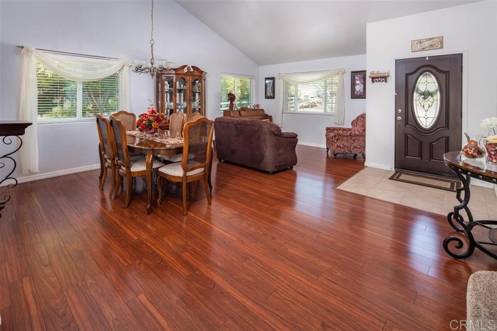 24339 Del Amo Road Ramona, CA 92065 - Photo 4 of 25 Gallery Image 4