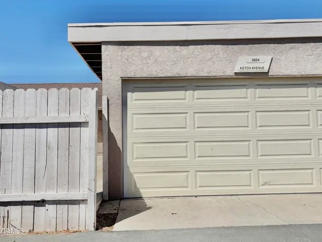 $2,795 | 3604 Ketch Avenue, Oxnard, CA 93035
