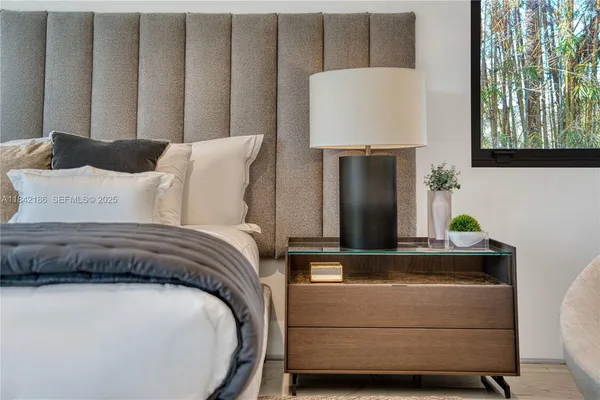 $24,900,000 | 4241 Palm Lane, Miami, FL 33137