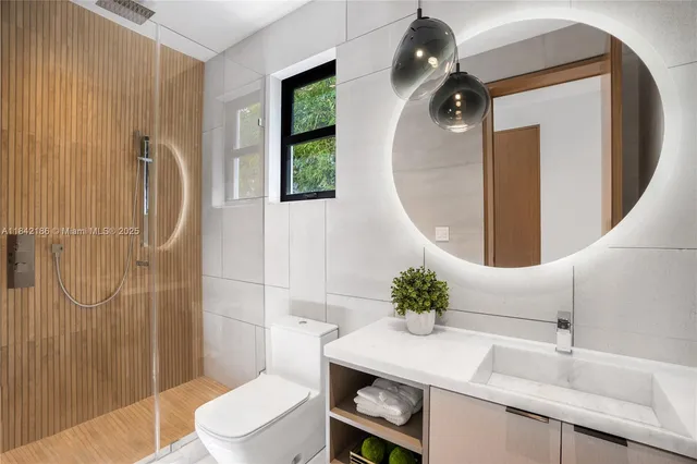 $24,900,000 | 4241 Palm Lane, Miami, FL 33137