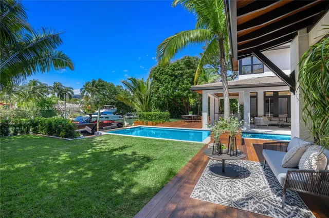 $24,900,000 | 4241 Palm Lane, Miami, FL 33137