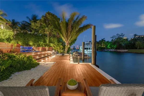 $24,900,000 | 4241 Palm Lane, Miami, FL 33137