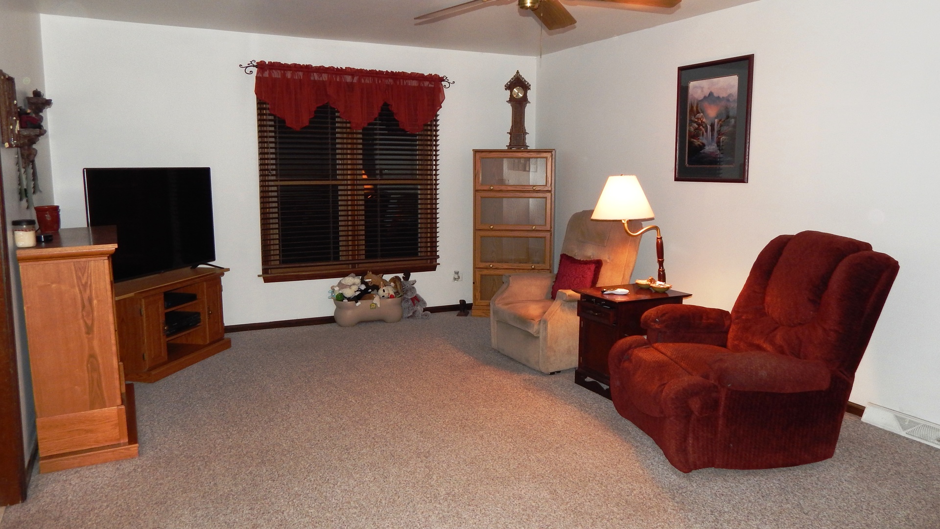712 East Corning Road Beecher, IL 60401 - Photo 3 of 21