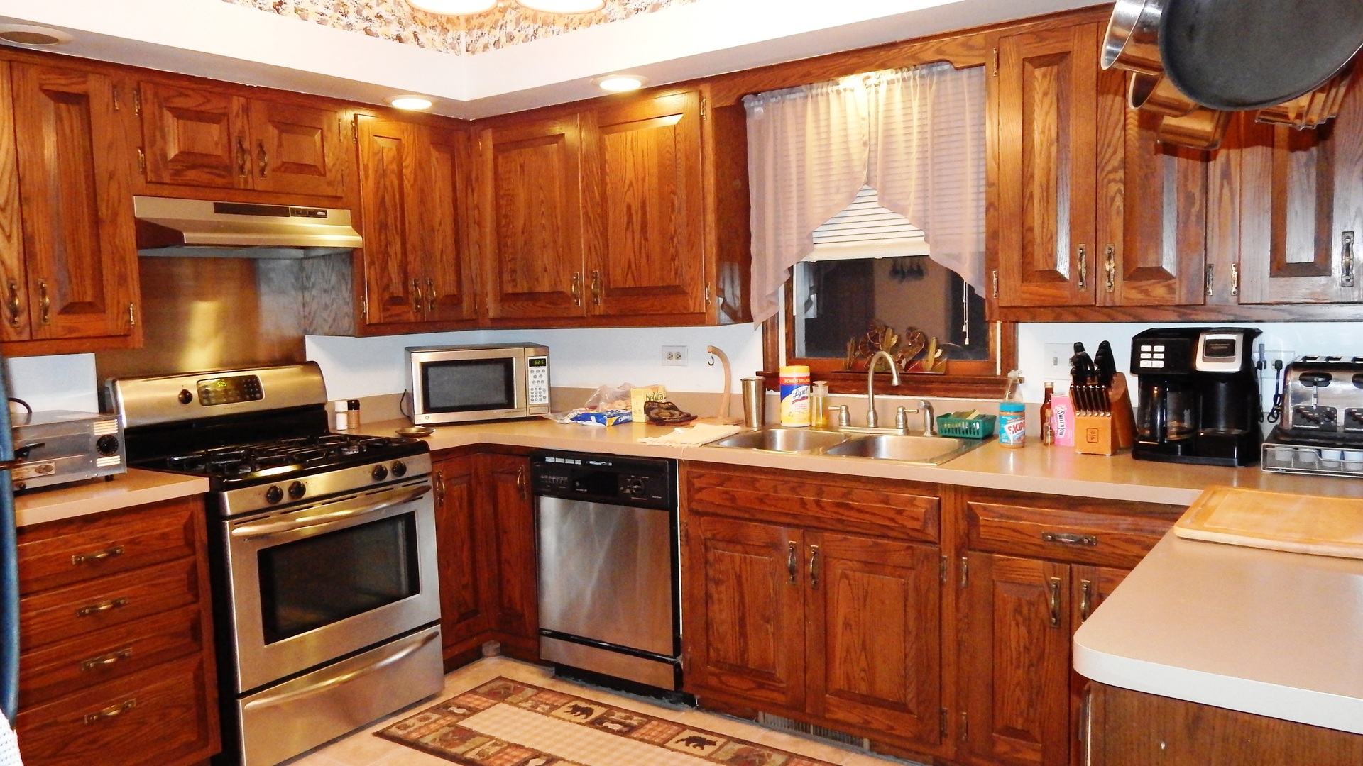 712 East Corning Road Beecher, IL 60401 - Photo 4 of 21