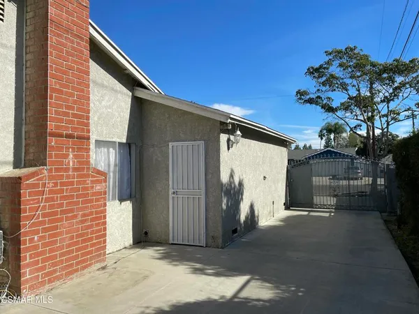 $2,500,000 | 842 South Corta Drive, Santa Ana, CA 92704