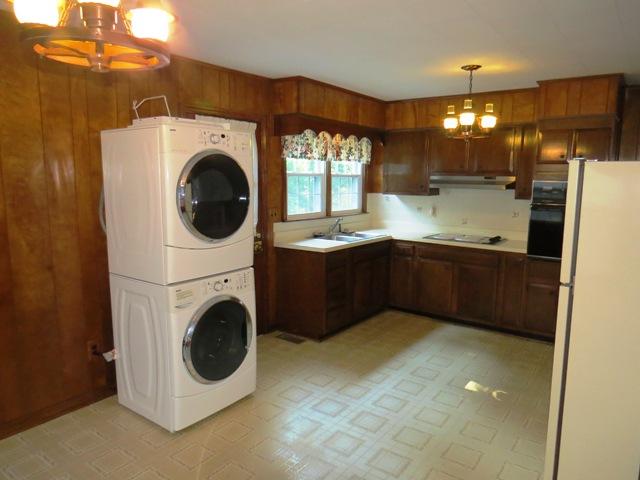 1836 Oak Level Road Bassett, VA 24055 - Photo 11 of 31 KITCHEN