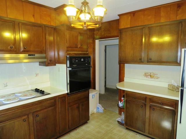 1836 Oak Level Road Bassett, VA 24055 - Photo 13 of 31 KITCHEN