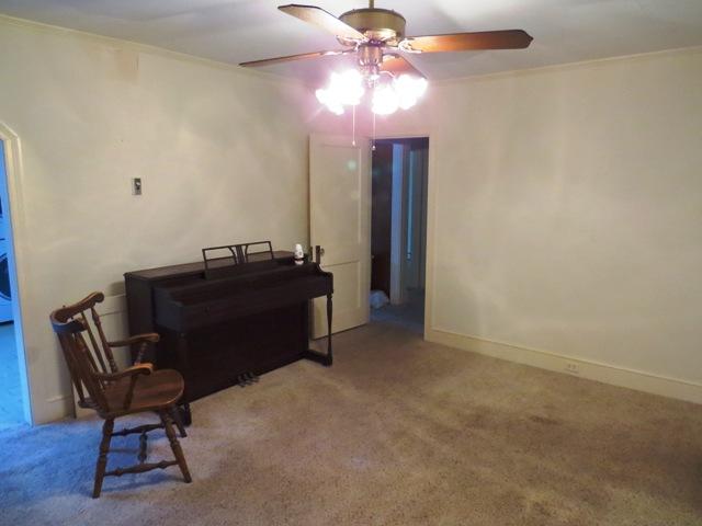 1836 Oak Level Road Bassett, VA 24055 - Photo 8 of 31 LIVING ROOM