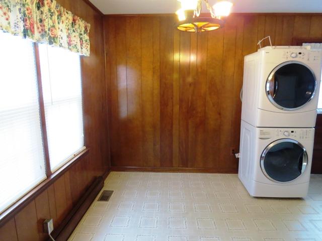 1836 Oak Level Road Bassett, VA 24055 - Photo 10 of 31 DINING AREA