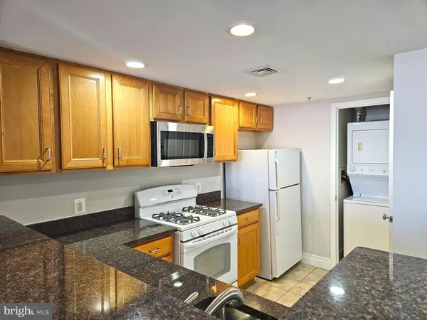 $1,775 | 414 Water Street, Unit 1906, Baltimore, MD 21202