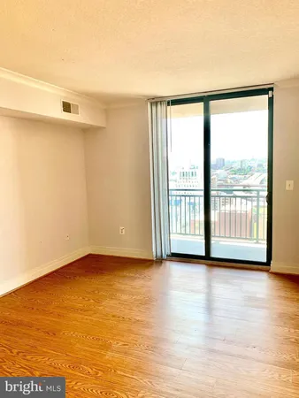 $1,775 | 414 Water Street, Unit 1906, Baltimore, MD 21202