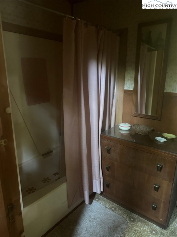 91 Locust Road Newland, NC 28657 - Photo 11 of 22 Gallery Image 11