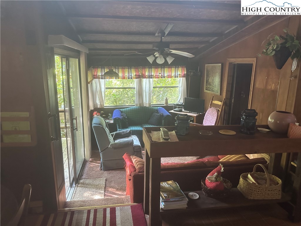 91 Locust Road Newland, NC 28657 - Photo 17 of 22 Gallery Image 17