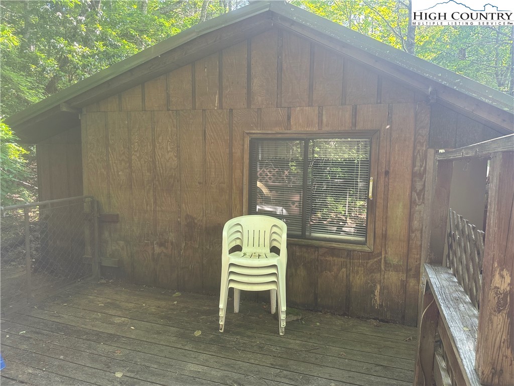 91 Locust Road Newland, NC 28657 - Photo 20 of 22 Gallery Image 20