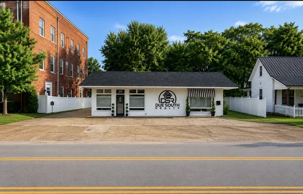 $449,000 | 206 West College Street, Dickson, TN 37055