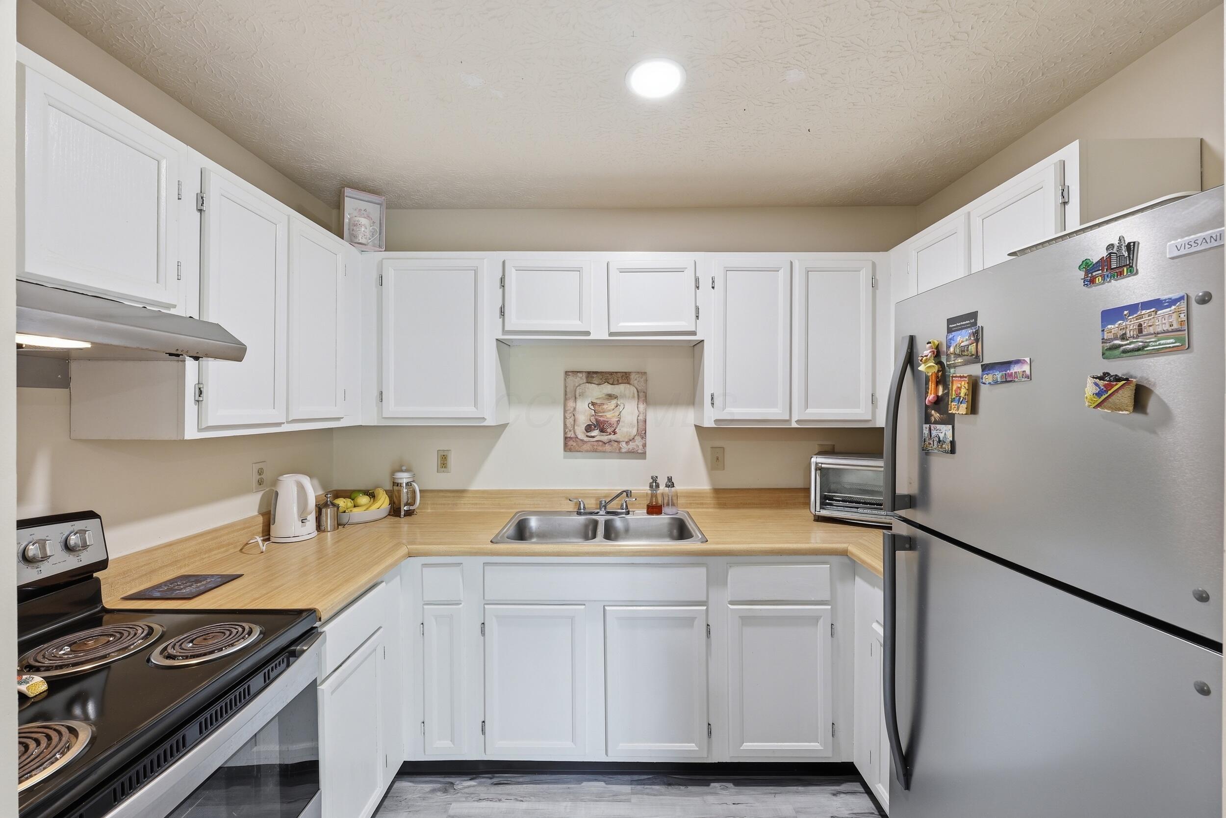 5885 Beechcroft Road, Unit 302 Columbus, OH 43229 - Photo 6 of 24 8_072a6510