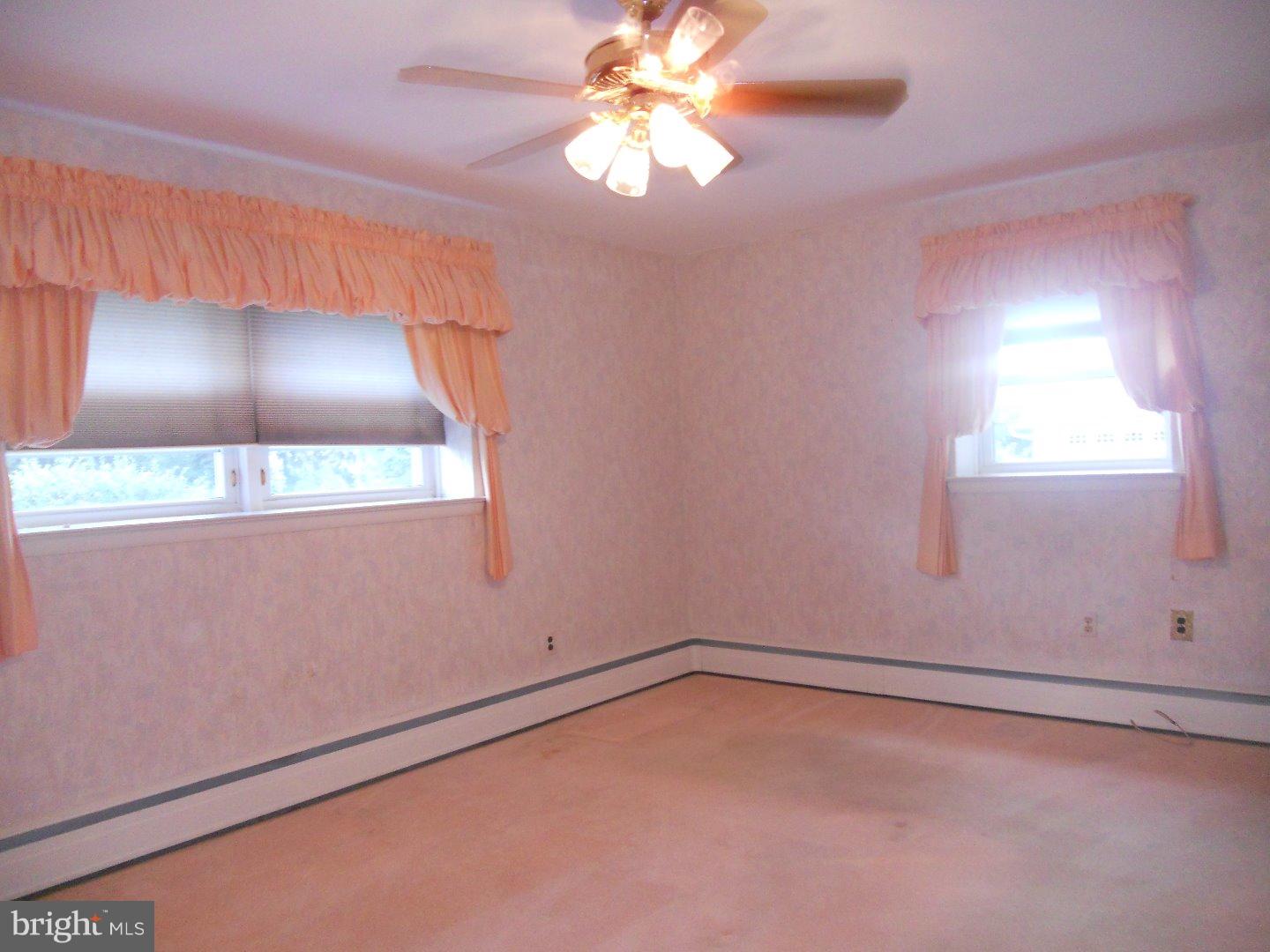 3864 James Road Huntingdon Valley, PA 19006 - Photo 8 of 14 Gallery Image 8