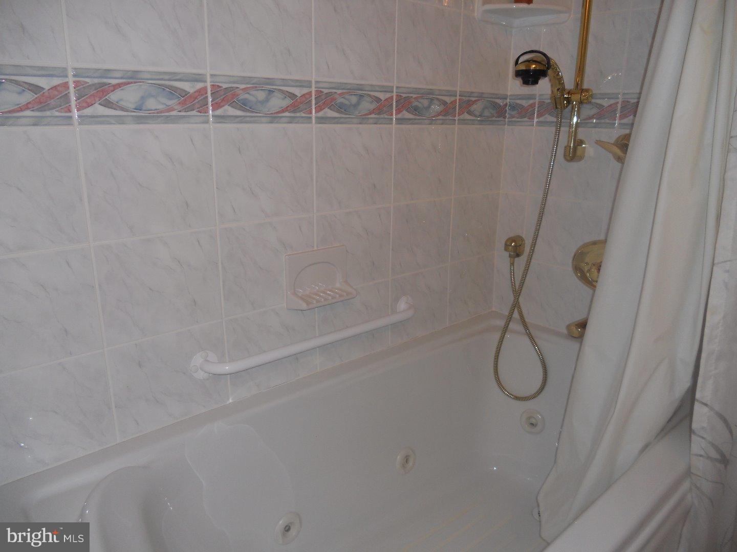3864 James Road Huntingdon Valley, PA 19006 - Photo 10 of 14 Gallery Image 10