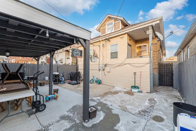 $319,999 | 5816 South California Avenue, Chicago, IL 60629