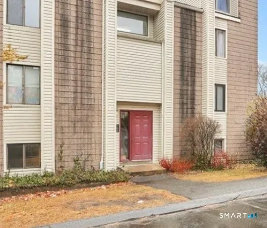 $1,350 | 131 Burgundy Hill Lane, Unit 131, Middletown, CT 06457