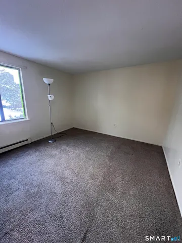 $1,350 | 131 Burgundy Hill Lane, Unit 131, Middletown, CT 06457