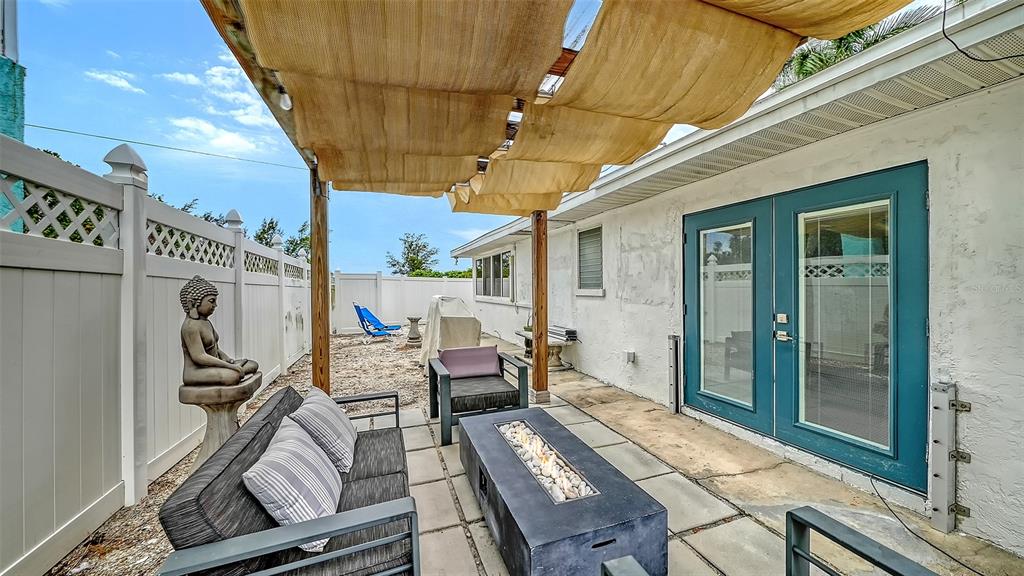 616 South Casey Key Road Nokomis, FL 34275 - Photo 37 of 39