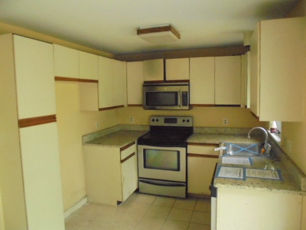 25 Victoria Heights Road, Unit 25 Boston, MA 02136 - Photo 2 of 6 Gallery Image 2