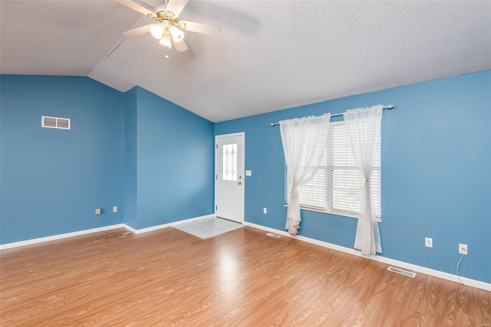 214 Mockingbird Lane Waterloo, IL 62298 - Photo 13 of 29 Gallery Image 13