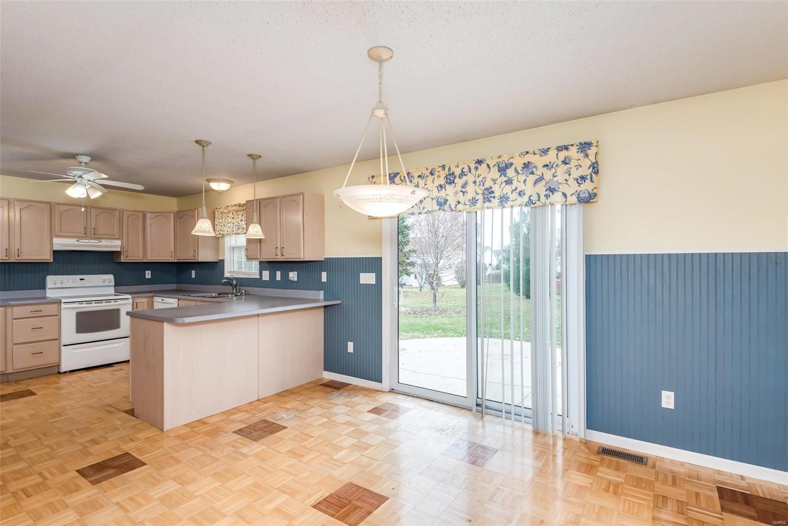 214 Mockingbird Lane Waterloo, IL 62298 - Photo 15 of 29 Gallery Image 15