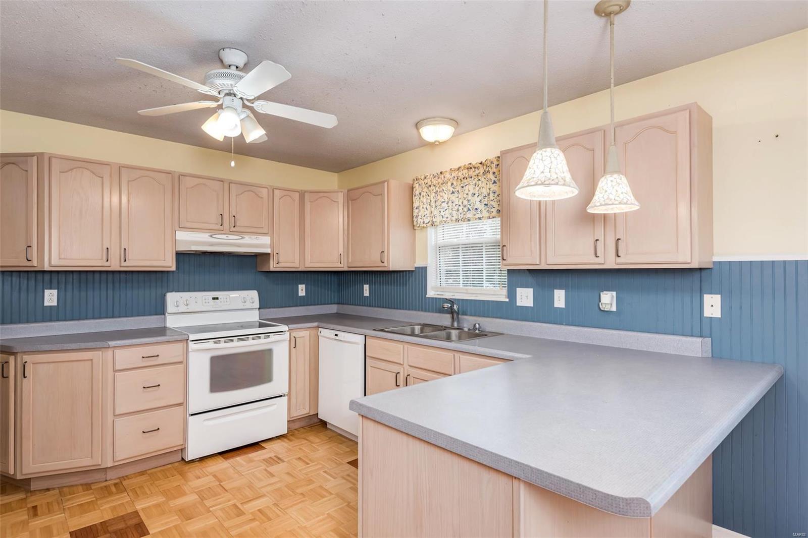 214 Mockingbird Lane Waterloo, IL 62298 - Photo 17 of 29 Gallery Image 17