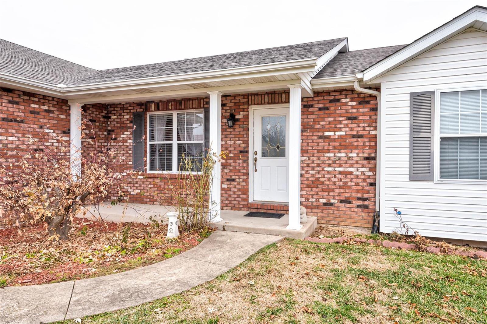 214 Mockingbird Lane Waterloo, IL 62298 - Photo 3 of 29 Gallery Image 3