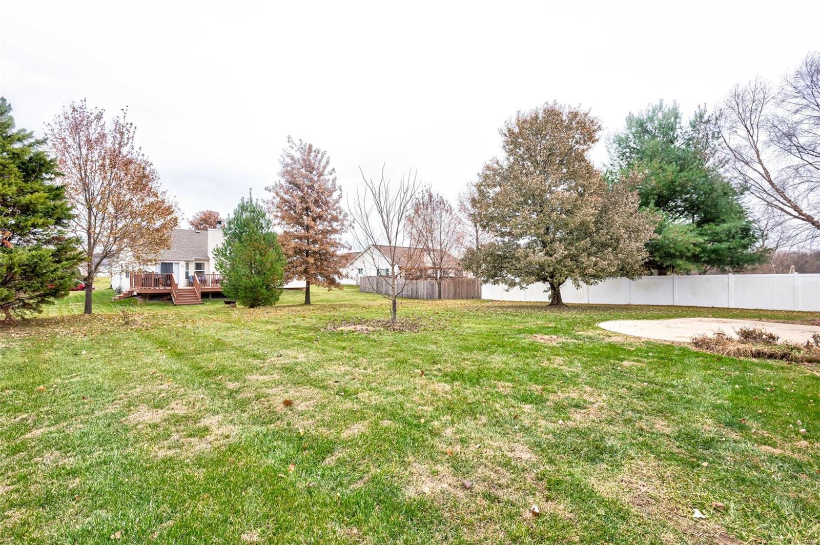 214 Mockingbird Lane Waterloo, IL 62298 - Photo 5 of 29 Gallery Image 5