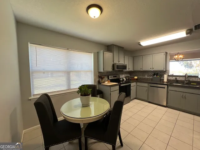 $319,000 | 206 Woodlawn Drive, St. Marys, GA 31558