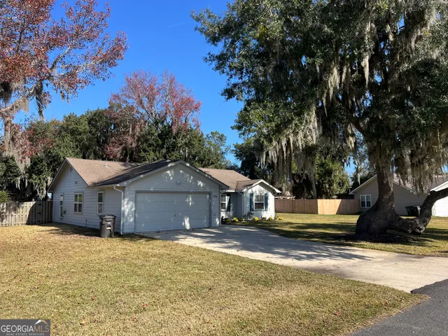 $319,000 | 206 Woodlawn Drive, St. Marys, GA 31558