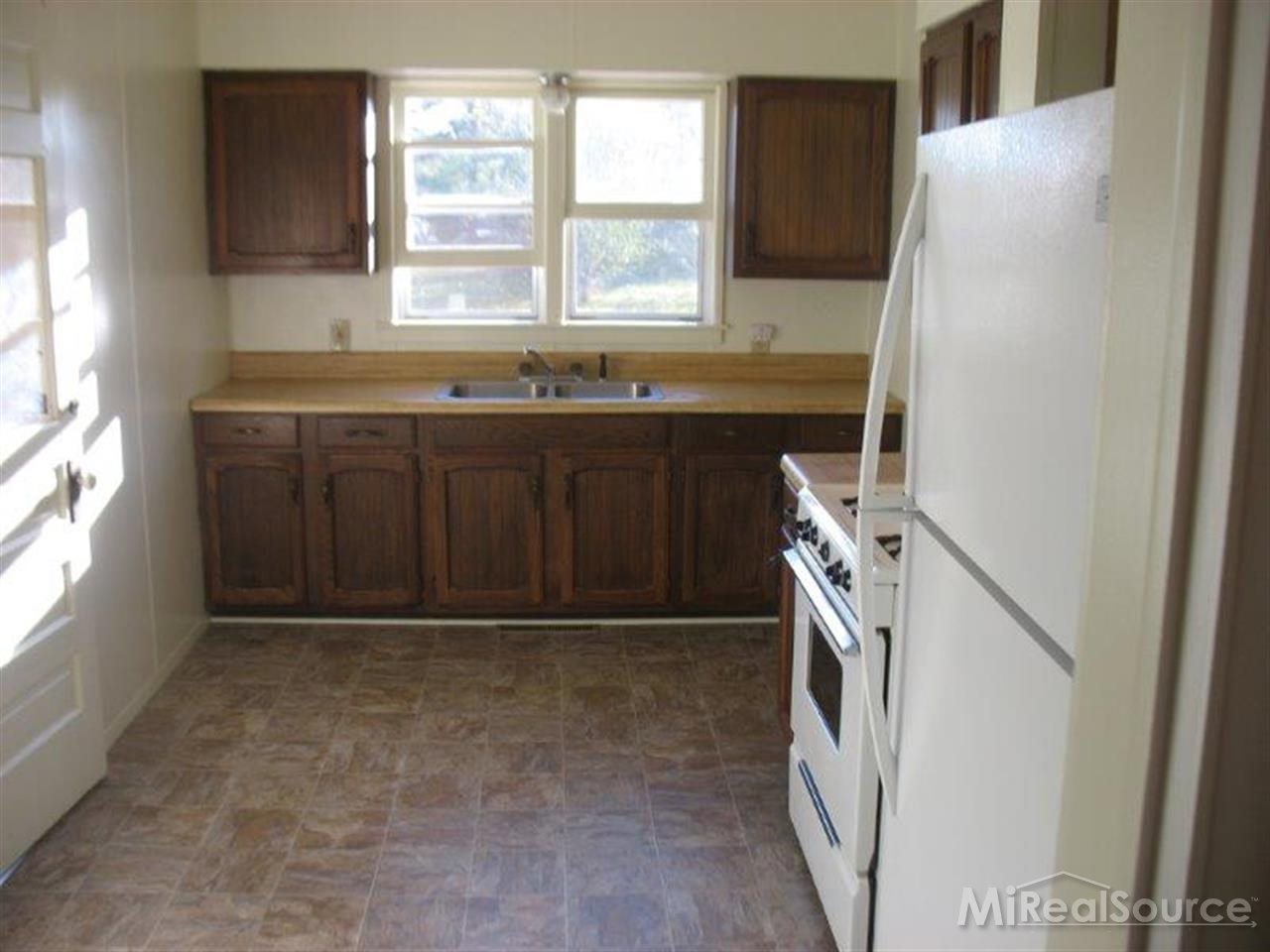 2591 Imlay City Road Lapeer, MI 48446 - Photo 2 of 12 31169608-1.JPG