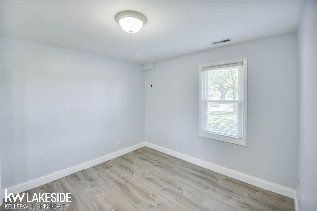 825 Wadhams Road St. Clair, MI 48079 - Photo 18 of 27 50021793-17.JPG