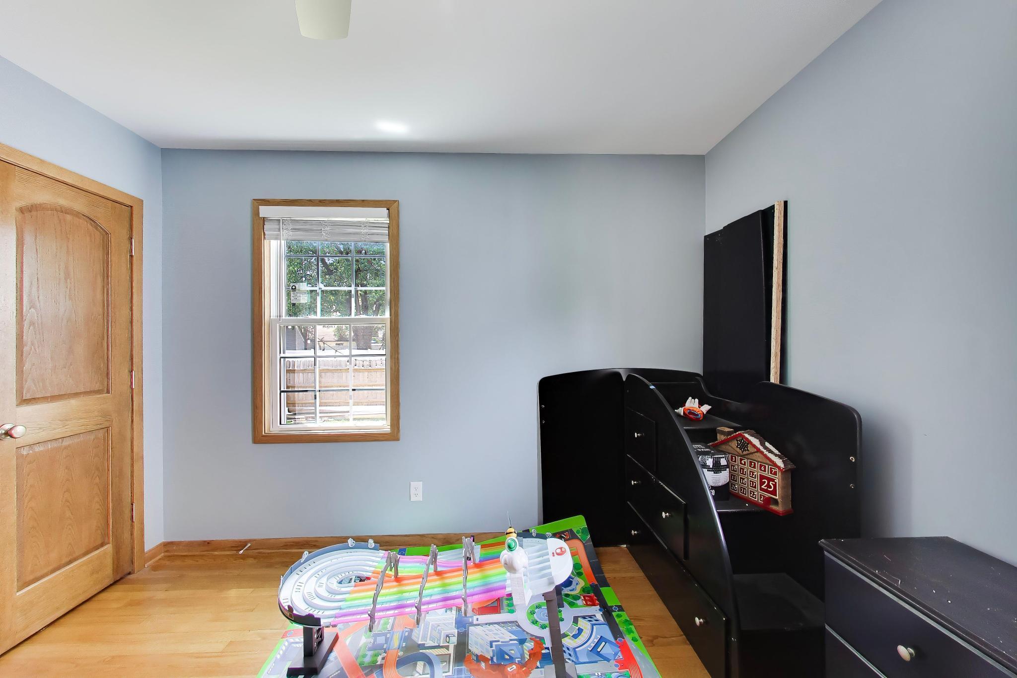 3290 Ridge Road Highland, IN 46322 - Photo 23 of 39 2048x1365
