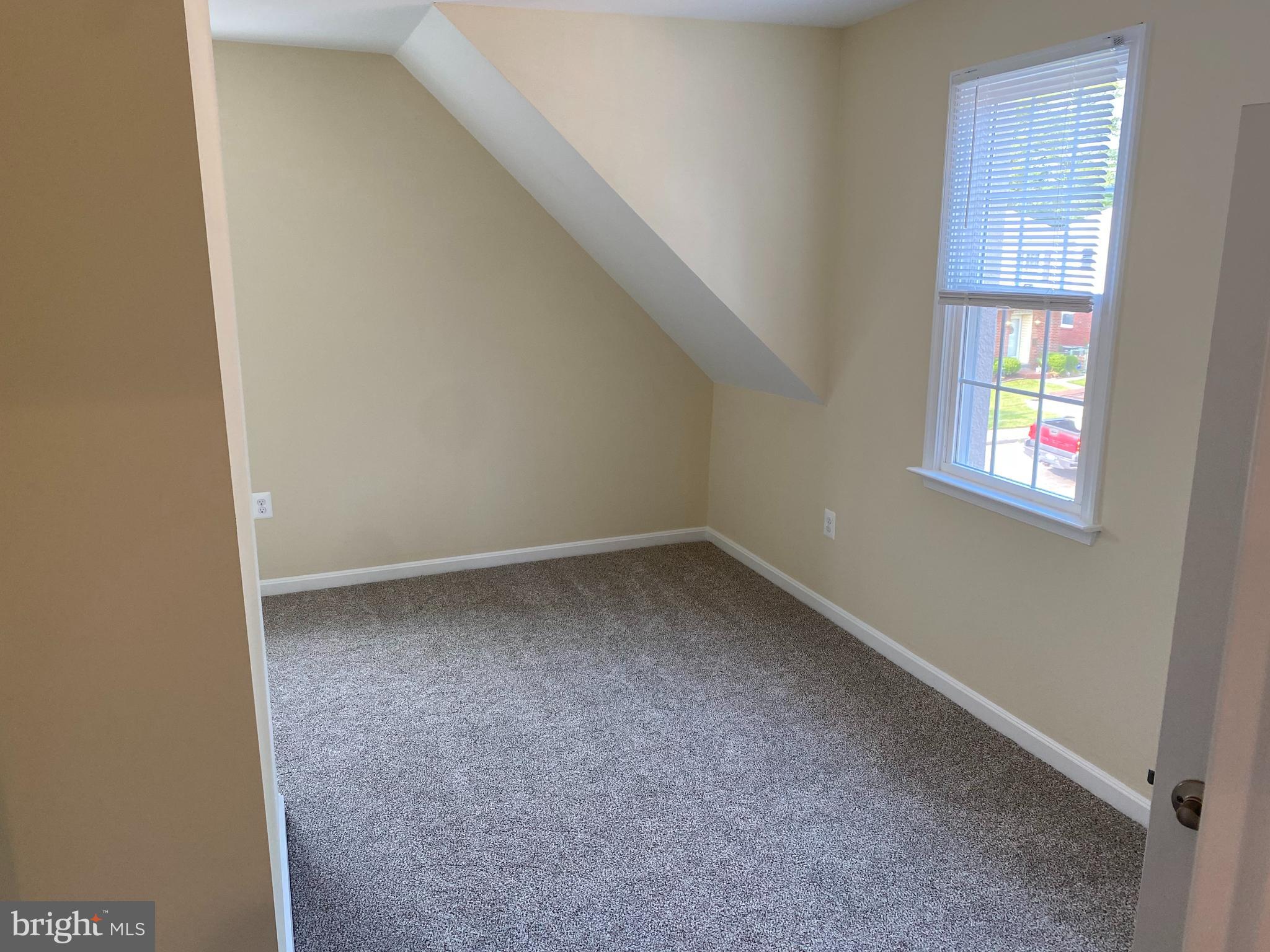 7036 Dunhill Road Dundalk, MD 21222 - Photo 20 of 33 Gallery Image 20