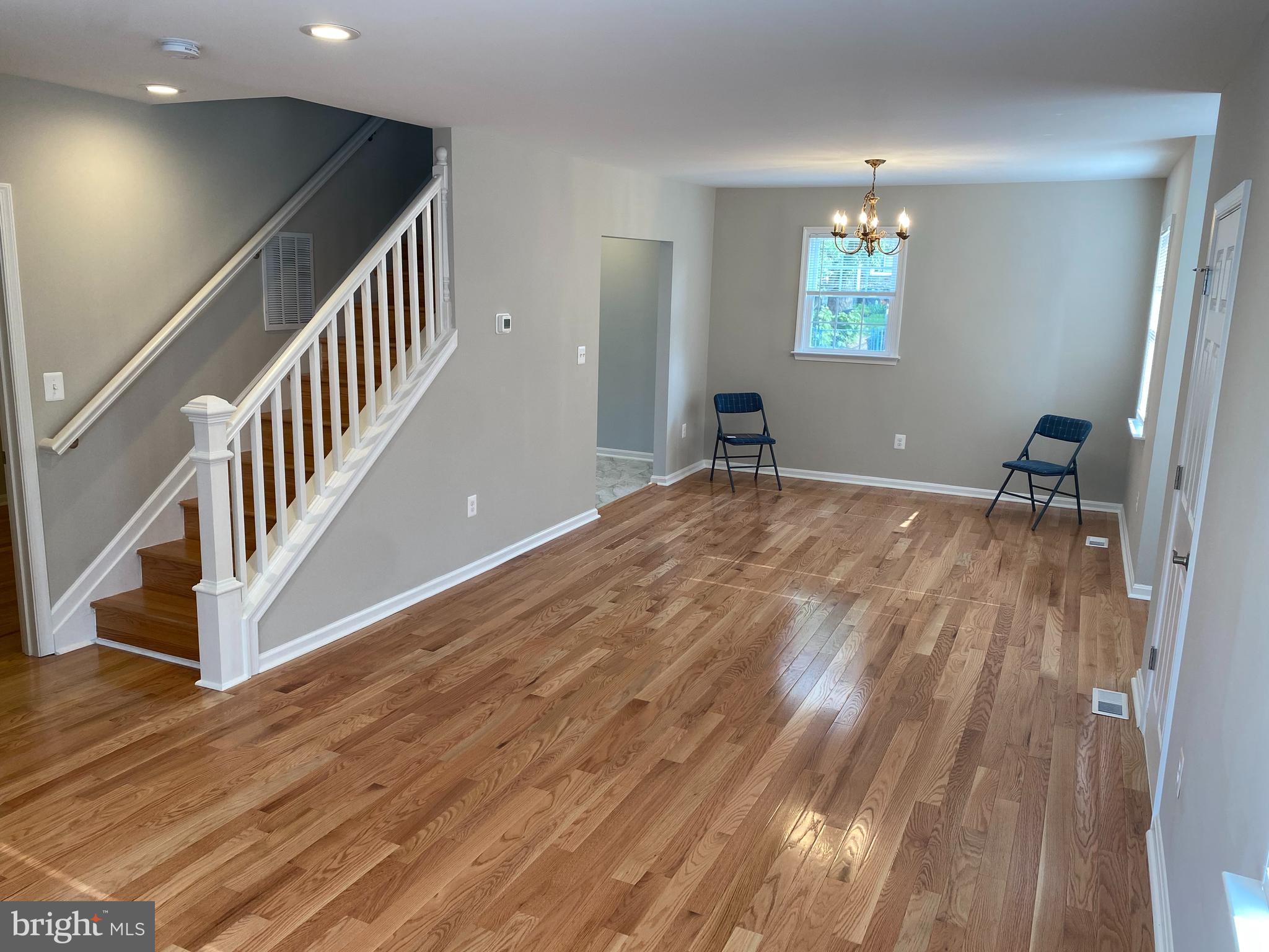 7036 Dunhill Road Dundalk, MD 21222 - Photo 8 of 33 Gallery Image 8