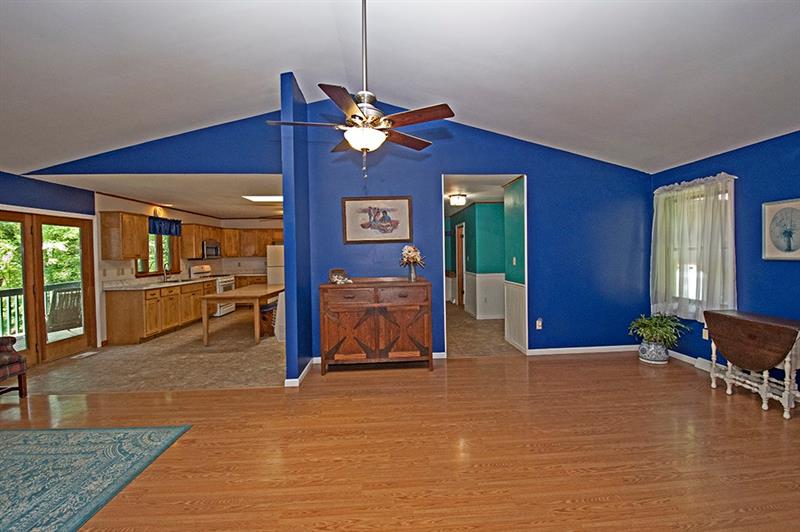 244 Hi Acres Road Greensburg, PA 15601 - Photo 5 of 24 Gallery Image 5