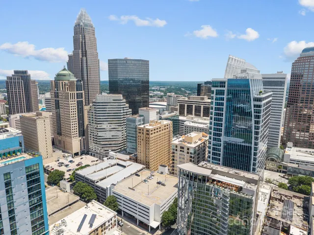 a picture of city view