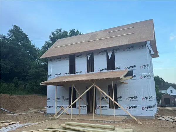 $649,900 | 2 North Jefferson Avenue, West Jefferson, NC 28694