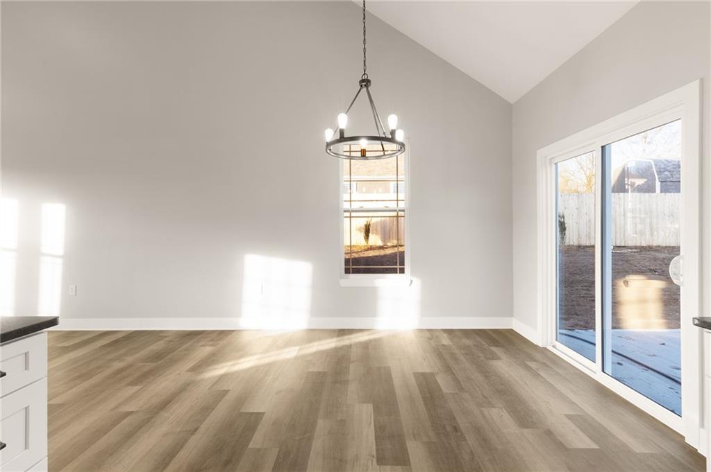 327 Northeast 51st Road Warrensburg, MO 64093 - Photo 15 of 30