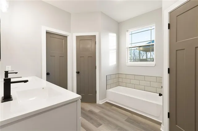 $344,900 | 327 Northeast 51st Road, Warrensburg, MO 64093