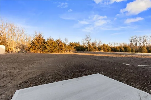 $344,900 | 327 Northeast 51st Road, Warrensburg, MO 64093