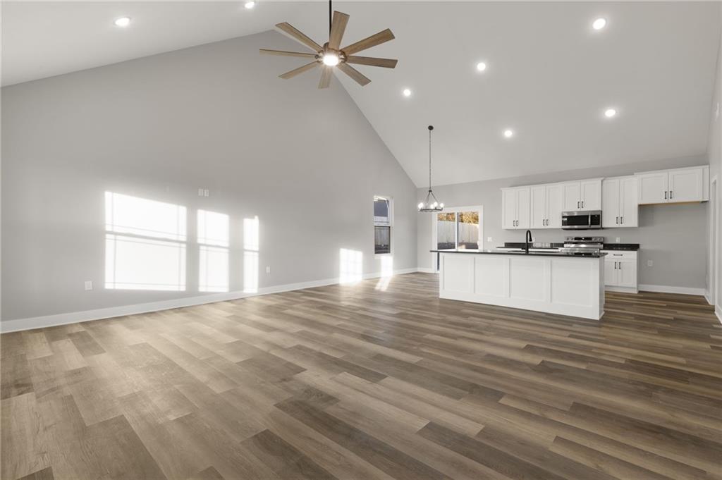 327 Northeast 51st Road Warrensburg, MO 64093 - Photo 5 of 30