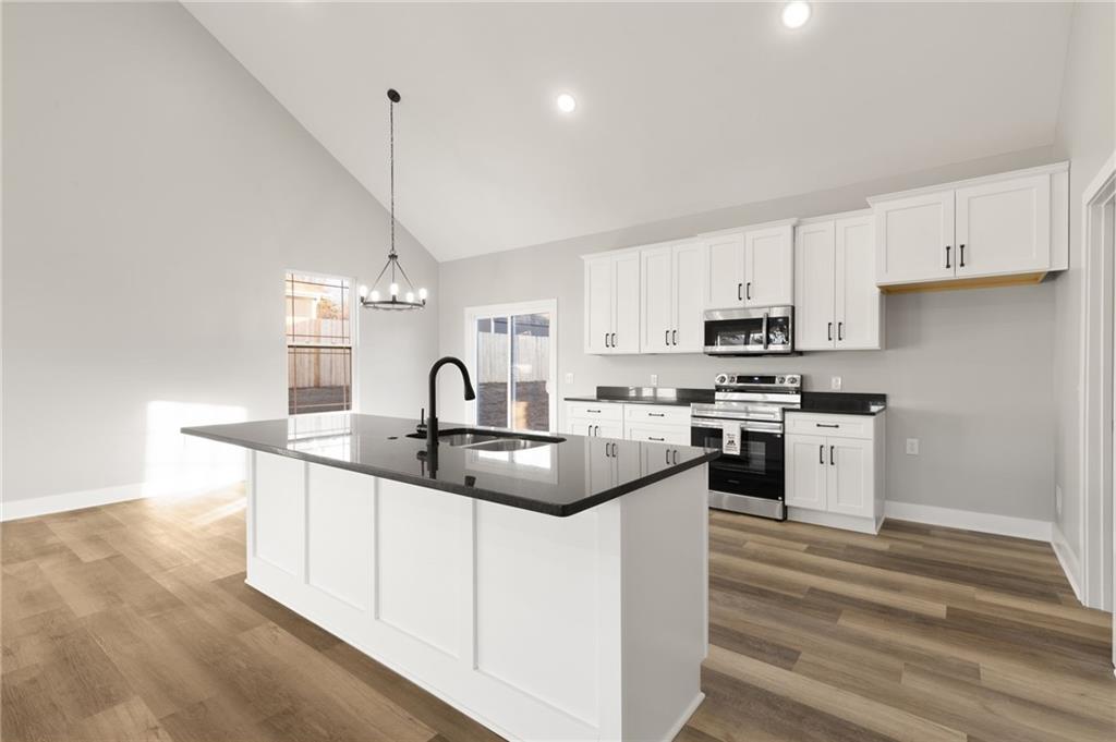 327 Northeast 51st Road Warrensburg, MO 64093 - Photo 10 of 30